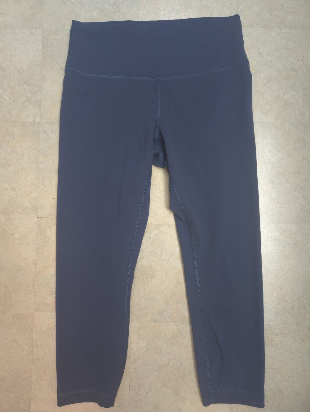Lululemon Navy Blue Cropped Performance Leggings Size 10 - Picture 4 of 5